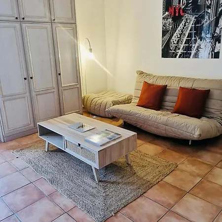 Studio Agreable De 39m2 Avec Terrasse 15m2 דירה